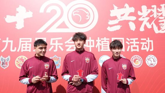 根宝留下的老本已被吃光？三冠王海港开启二次创业